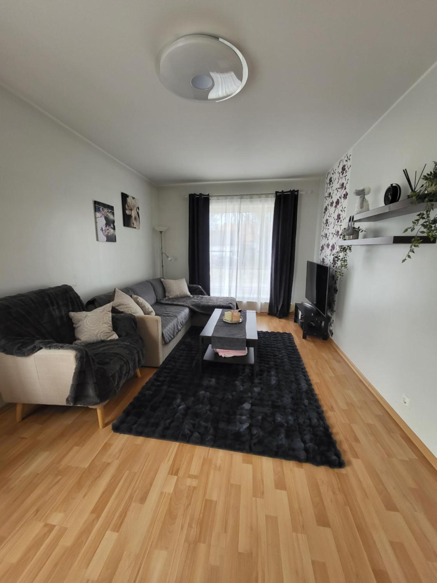 Long Holiday Apartment Kuressaare Buitenkant foto